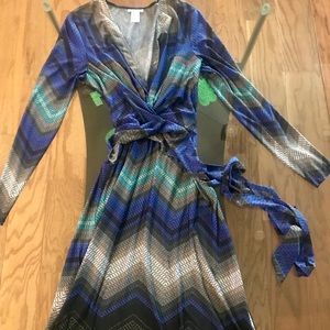 Cache colorful dress